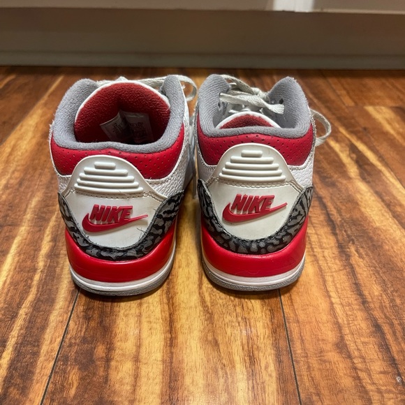 JORDAN 3 RETRO FIRE RED Youth 1‎ - Picture 4 of 9